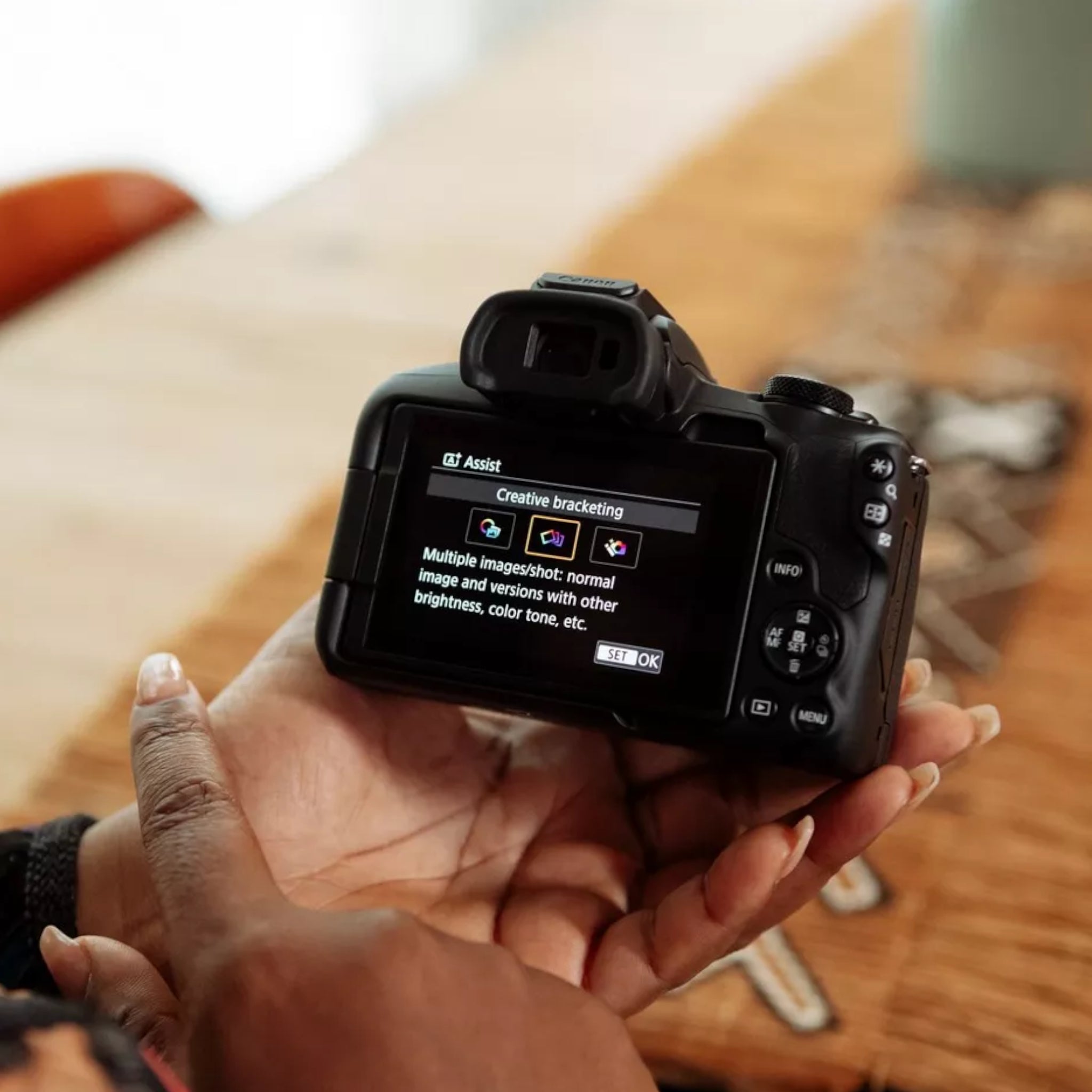 Canon OFFER: Eos R50 Mirrorless Camera Twin Lens Kit