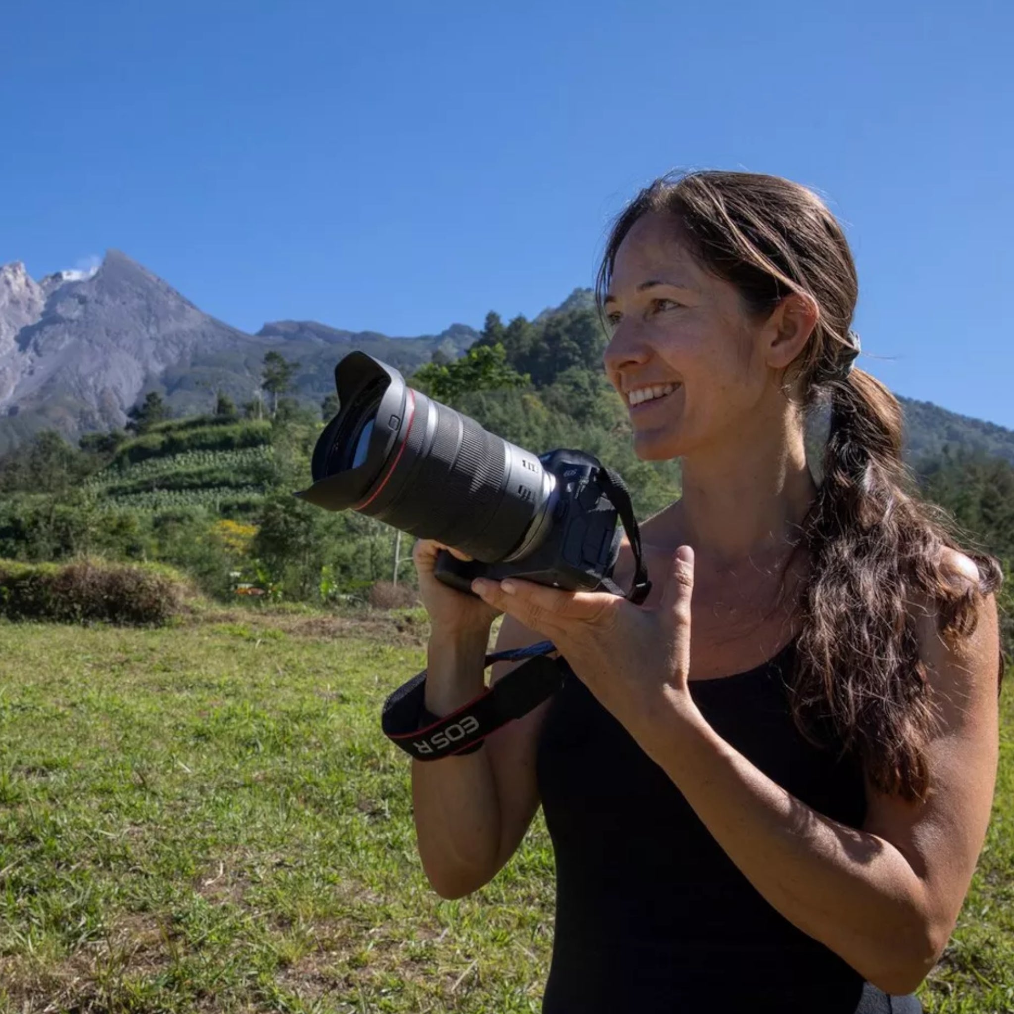 Canon RF 24-70mm f 2.8L IS USM lens