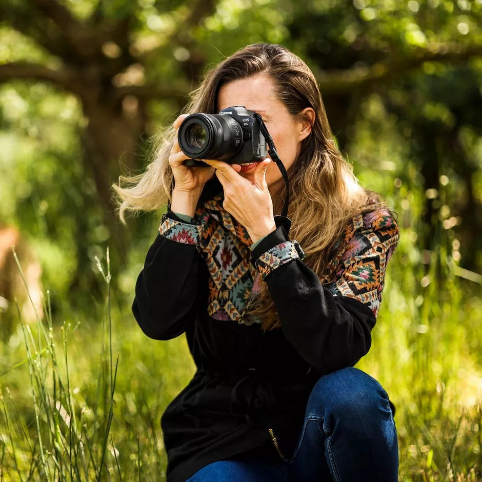 Canon RF 85mm f/2 Macro IS STM lens