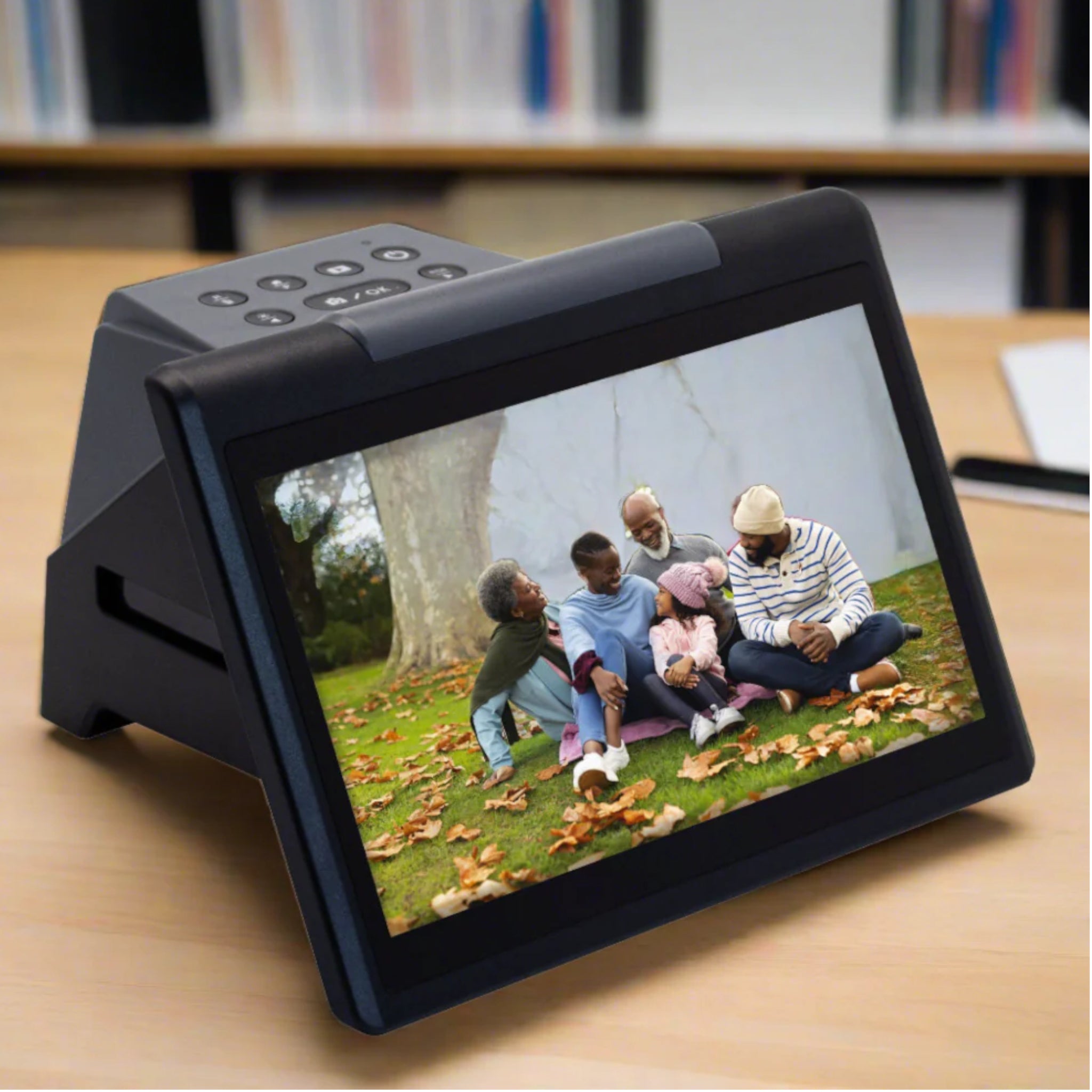 Kenro Film Scanner & 7” IPS LCD Screen KNSC303