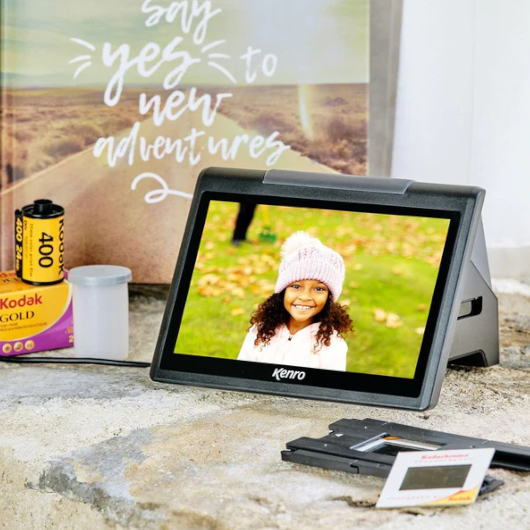 Kenro Film Scanner & 7” IPS LCD Screen KNSC303
