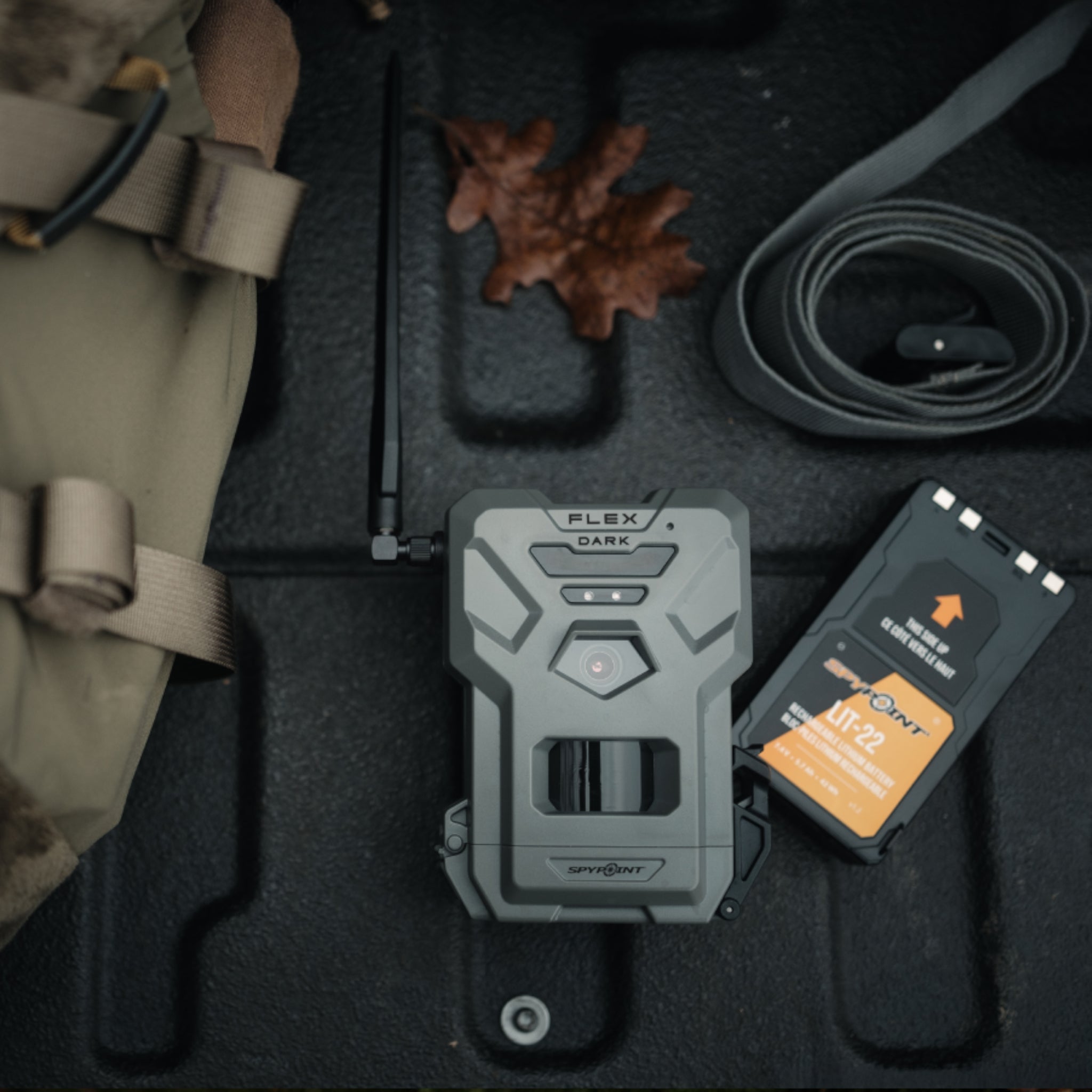 SPYPOINT FLEX-DARK Cellular Trail Camera